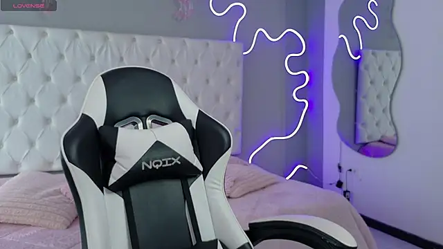 Emma visconti online show from September 24, 2025, 12:41 pm