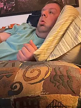 Snapshot of Stephanie1984 chatting on April 4, 2026, 5:27 am Stephanie1984 online show from April 4, 2026, 5:27 am