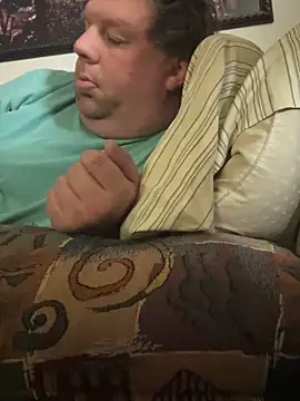 Snapshot of Stephanie1984 chatting on April 4, 2026, 7:00 pm Stephanie1984 online show from April 4, 2026, 7:00 pm