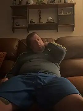 Snapshot of Stephanie1984 chatting on April 5, 2026, 2:36 pm Stephanie1984 online show from April 5, 2026, 2:36 pm