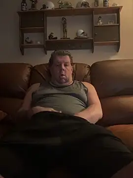 Snapshot of Stephanie1984 chatting on April 15, 2026, 11:05 pm Stephanie1984 online show from April 15, 2026, 11:05 pm