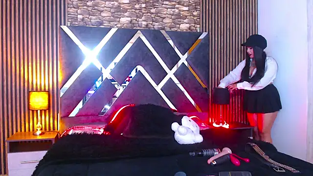 aurora hs online show from September 19, 2025, 3:19 am