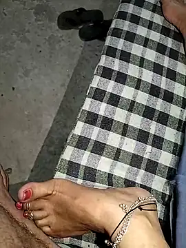 sexy  girls98 online show from May 14, 2026, 8:43 am
