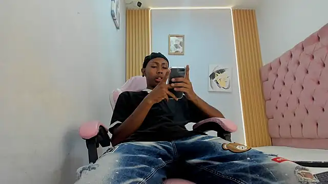 Snapshot of Jax_Maliq chatting on October 11, 2025, 2:33 am Jax Maliq online show from October 11, 2025, 2:33 am