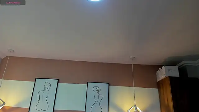 Mia Valentine  online show from February 4, 2026, 8:14 pm