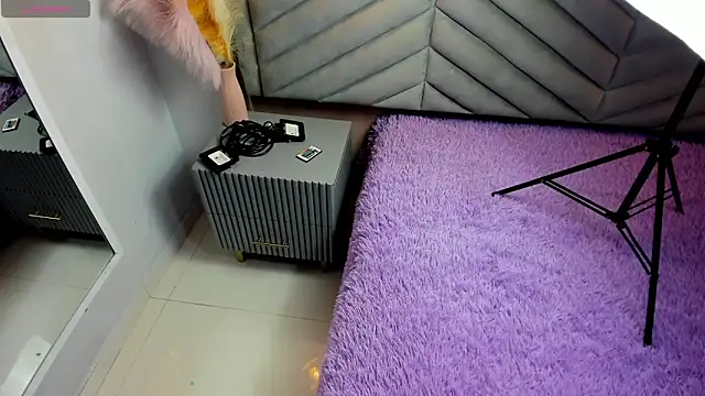 Mia Valentine  online show from March 7, 2026, 7:11 pm