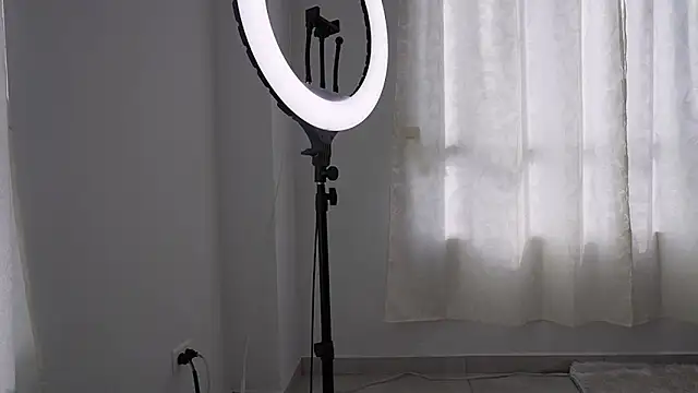 natasha vesper online show from December 22, 2025, 8:06 pm