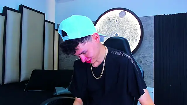 Deivid oficial20 online show from October 28, 2025, 7:27 pm