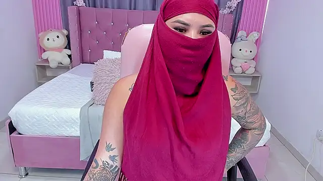 Nayla-Mouna online show from September 16, 2025, 7:48 pm