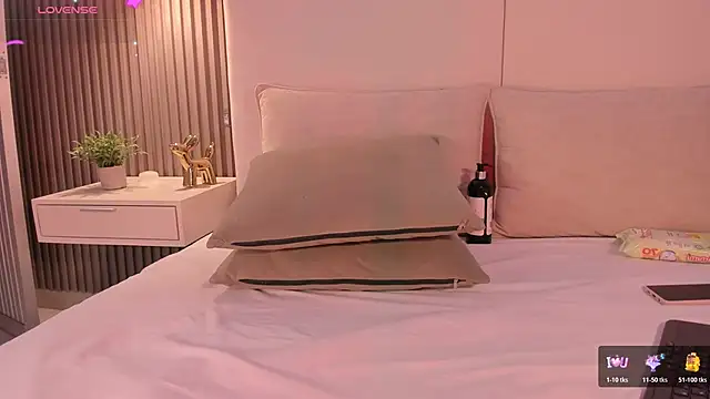 annie clarkson online show from February 28, 2026, 7:59 pm