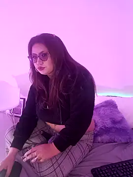 Vesper Vixen online show from December 16, 2025, 3:06 pm