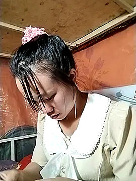 liu-liusexy online show from September 20, 2025, 1:45 pm