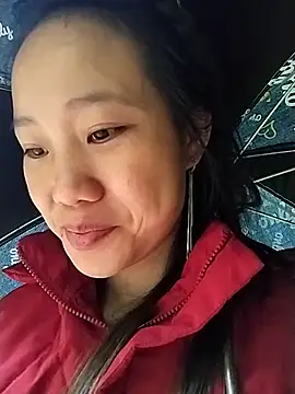 liu-liusexy online show from October 24, 2025, 2:19 am