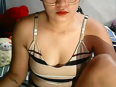 Snapshot of xxkitty27xx chatting on September 12, 2025, 1:38 am xxkitty27xx online show from September 12, 2025, 1:38 am