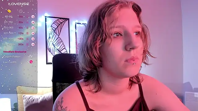 Hailey Foxy online show from November 2, 2025, 9:00 am