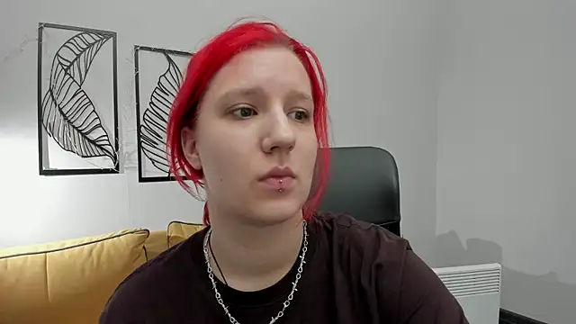 Hailey Foxy online show from April 8, 2026, 10:59 am