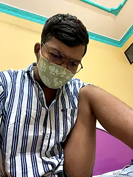 kunwarahuji online show from November 3, 2025, 7:59 pm