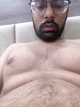 Snapshot of hairy-guy1 chatting on March 4, 2026, 5:08 pm hairy-guy1 online show from March 4, 2026, 5:08 pm