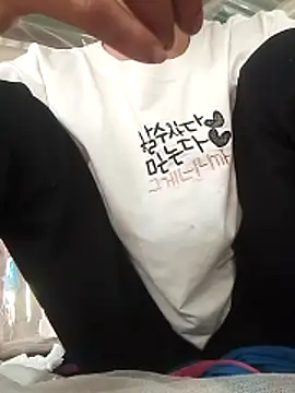 simi-lucy online show from November 15, 2025, 6:55 am