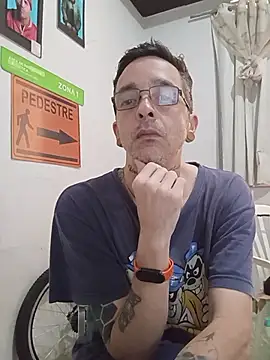 dinho carioca online show from November 5, 2025, 2:17 pm