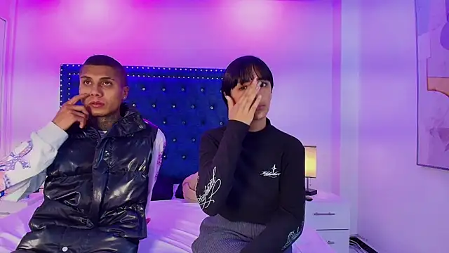 Damian and roxanne online show from April 7, 2026, 12:38 pm