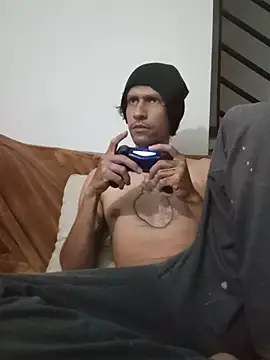 Alejandro92 cali online show from June 4, 2026, 2:50 am
