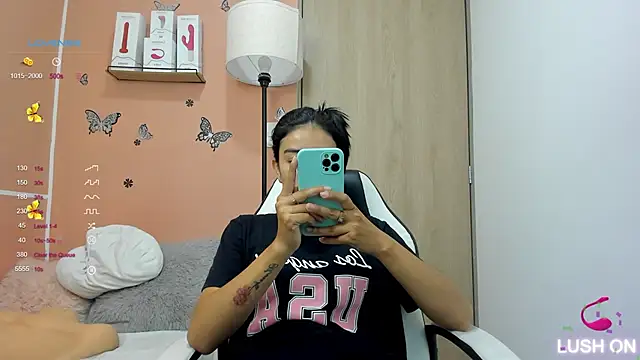 valerihouse online show from December 3, 2024, 11:35 pm