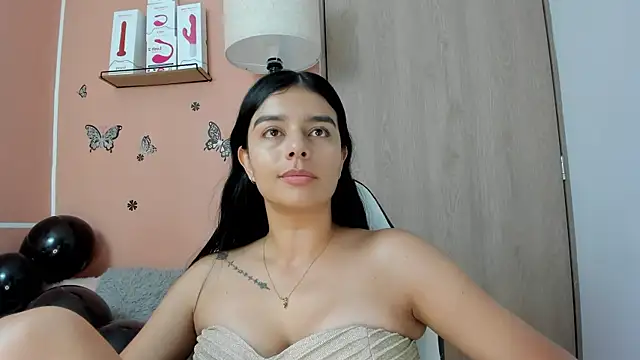 valerihouse online show from January 10, 2025, 7:32 pm