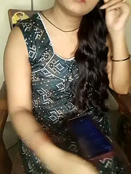 Minu love online show from September 17, 2025, 7:15 pm