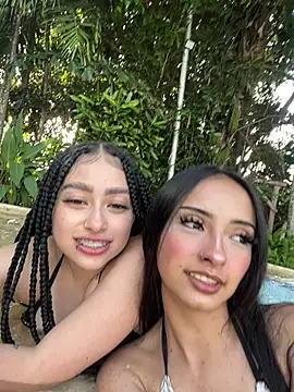 antonellariva  online show from February 14, 2026, 9:22 pm