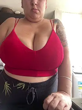 bruna438 online show from February 19, 2026, 2:35 pm