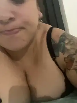 bruna438 online show from March 8, 2026, 2:59 am