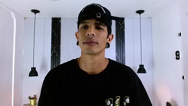 Franvill Trato online show from February 25, 2026, 7:23 pm