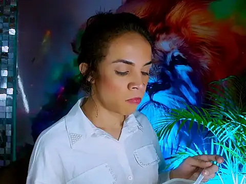 Cristal Gem1 online show from September 20, 2025, 6:09 pm