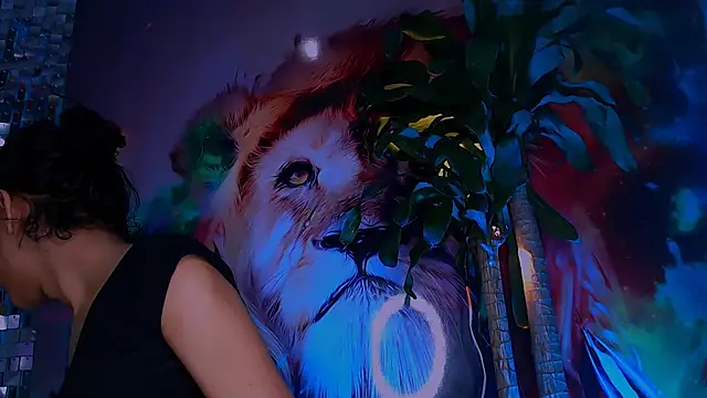 Cristal Gem1 online show from October 20, 2025, 4:57 am