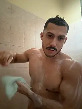 Snapshot of Darg98 chatting on November 2, 2025, 11:29 pm Darg98 online show from November 2, 2025, 11:29 pm