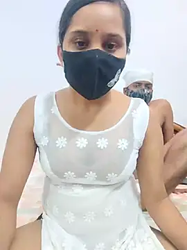 Snapshot of Miss_Riya20 chatting on April 15, 2026, 11:17 am Miss Riya20 online show from April 15, 2026, 11:17 am