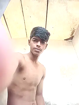 Snapshot of monster_33 chatting on October 20, 2025, 2:45 am monster 33 online show from October 20, 2025, 2:45 am