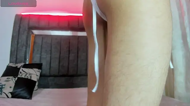 Snapshot of dylan_202520_ chatting on November 14, 2025, 11:20 am dylan 202520 online show from November 14, 2025, 11:20 am