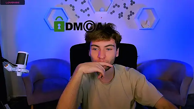 joseph bear  online show from November 23, 2025, 8:52 pm