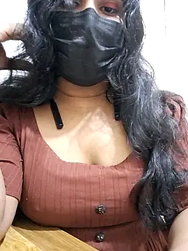 Snapshot of BeautyGirl_sara chatting on September 10, 2025, 11:43 am BeautyGirl sara online show from September 10, 2025, 11:43 am