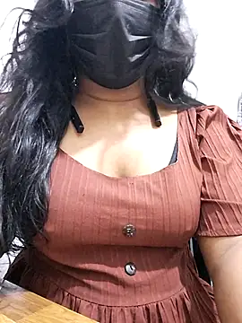Snapshot of BeautyGirl_sara chatting on September 26, 2025, 1:26 pm BeautyGirl sara online show from September 26, 2025, 1:26 pm