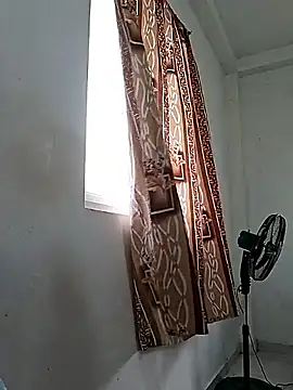 BeautyGirl sara online show from April 8, 2026, 5:18 am