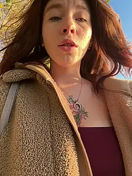 Mimiumuy online show from October 1, 2025, 2:23 pm