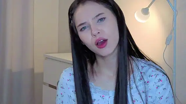 slyshypie online show from September 27, 2025, 1:27 pm