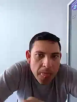 Snapshot of Az-09Ga chatting on November 13, 2025, 4:28 pm Az-09Ga online show from November 13, 2025, 4:28 pm