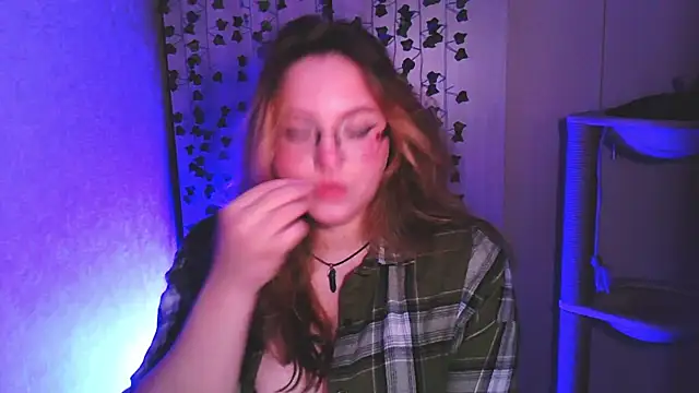 ZayaRush online show from September 19, 2025, 6:26 am