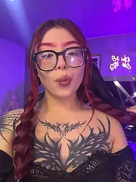 Snapshot of Red_Bunny_v chatting on June 14, 2026, 1:24 pm Red Bunny v online show from June 14, 2026, 1:24 pm