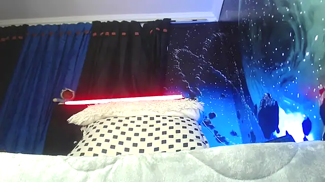 Snapshot of SemerHott chatting on February 25, 2026, 1:21 pm SemerHott online show from February 25, 2026, 1:21 pm