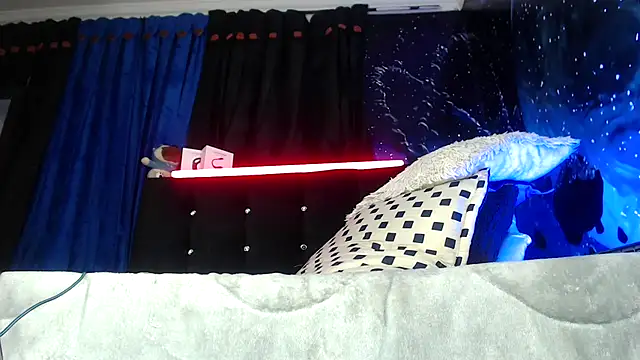 Snapshot of SemerHott chatting on March 18, 2026, 1:25 pm SemerHott online show from March 18, 2026, 1:25 pm